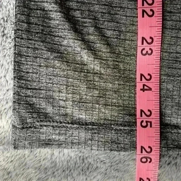 Spyder Men’s Textured Lightweight Knit T-Shirt Short Sleeve Grey Size Small NWT - Picture 6 of 7